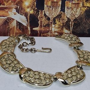 #1677, ANTIQUE SIGNED CORO BRACELET  1940's VERMEIL 9"INCHES